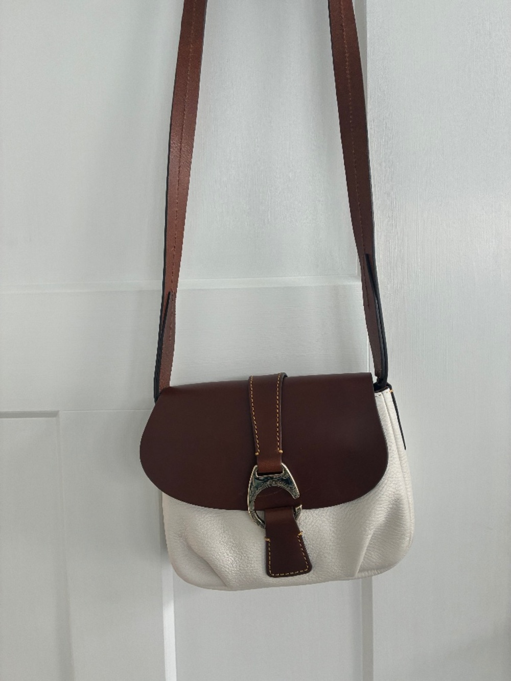 Dooney and Bourke Cross Body Bag